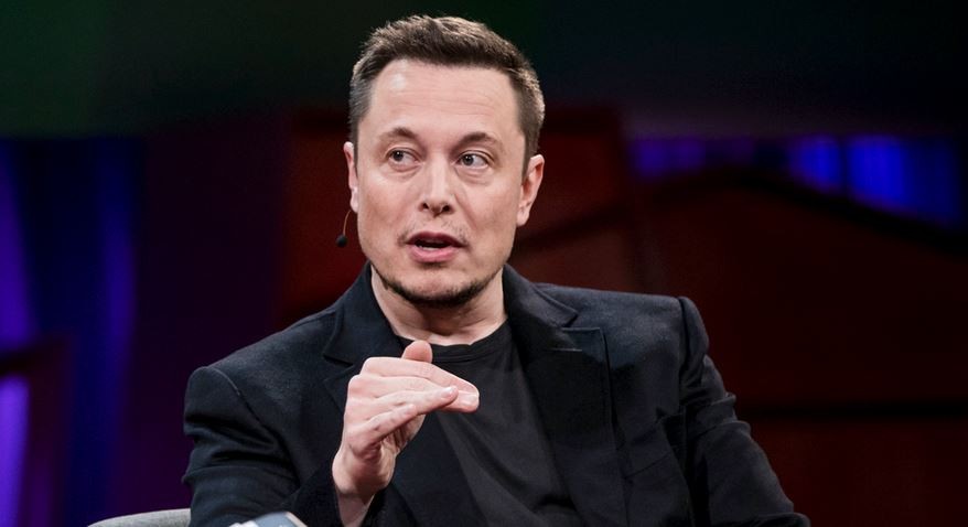 Elon Musk veut remplacer les humains par des IA dans les entreprises